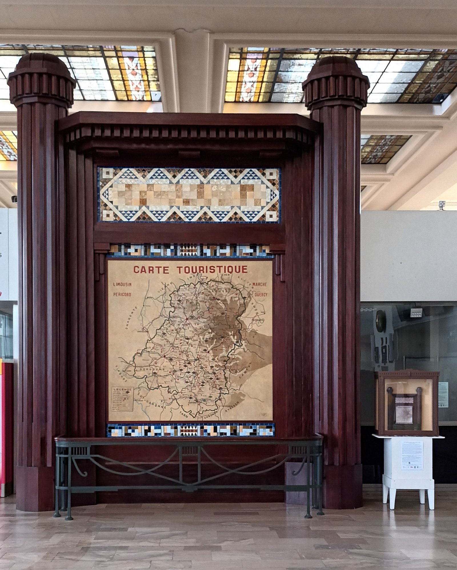 boiserie_art-deco_1929_historail_2024
